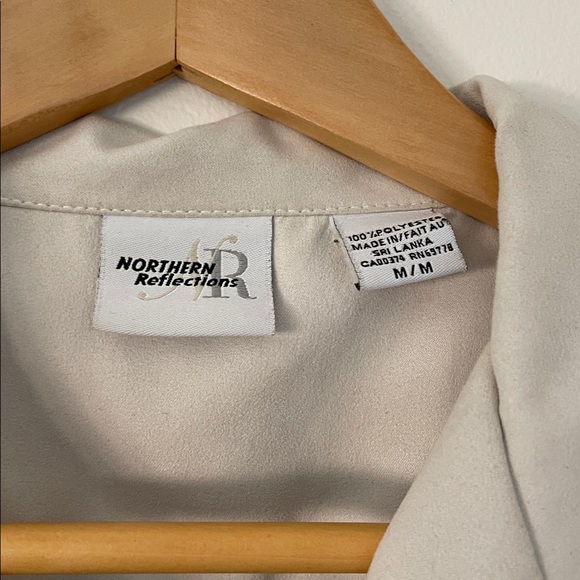 Beige button front jacket - Picture 3 of 3